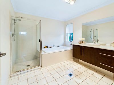 10 Southaven Drive, Helensvale