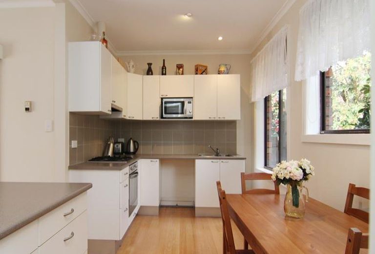 2 / 1 Meyer Road, Burwood