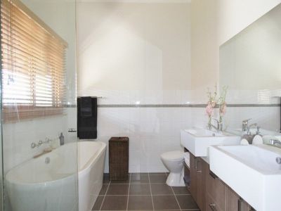 783 Howes Creek Road, Mansfield