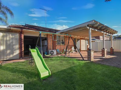 13 Wonnai Place, Claremont Meadows