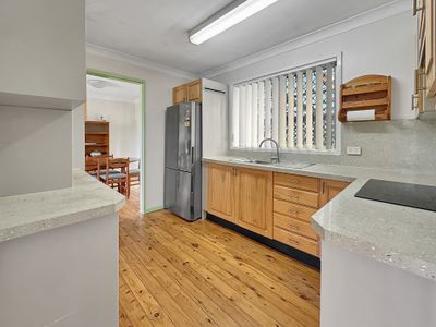 39 Clemenceau Crescent, Tanilba Bay