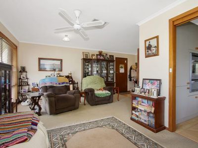 82 Ready St, Rutherglen