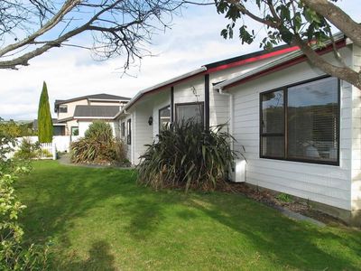 32 James Cook Drive, Whitby
