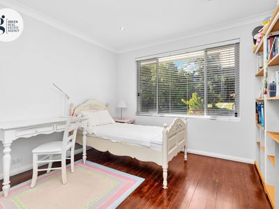 11 Leysdown Avenue, North Rocks