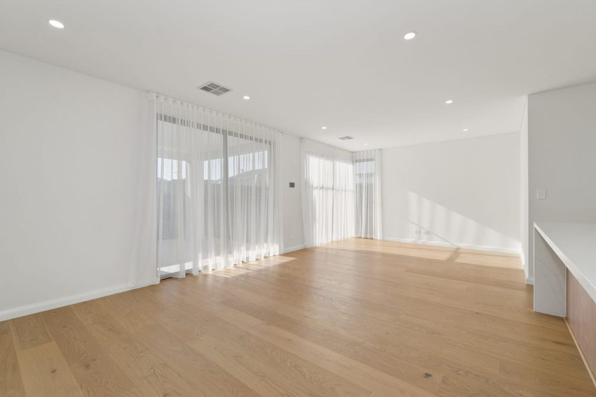 71 Embleton Avenue, Morley