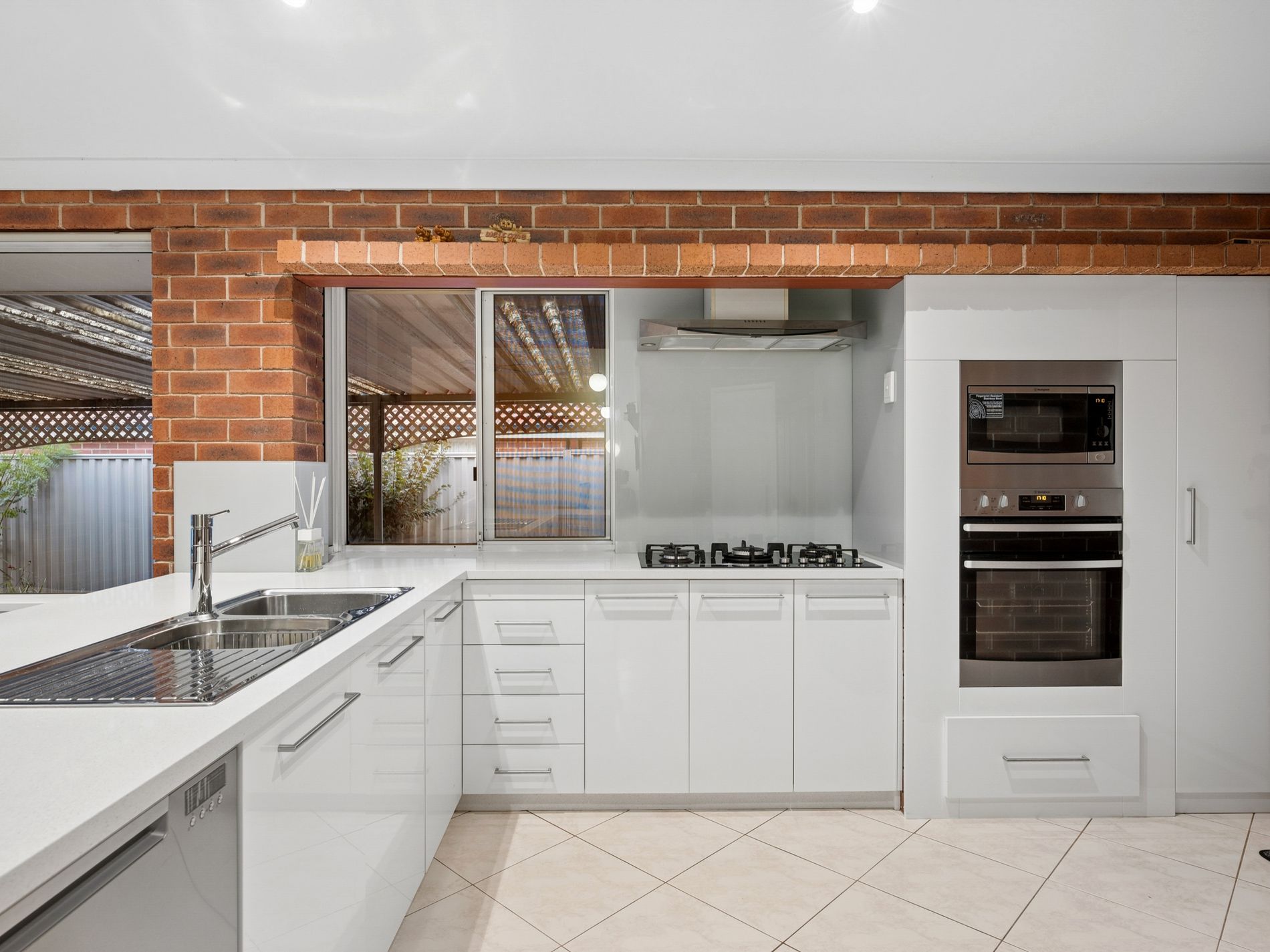 28 Hatherley Parade, Winthrop