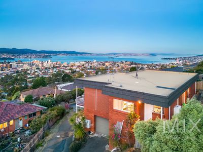 12 Kirval Court, West Hobart