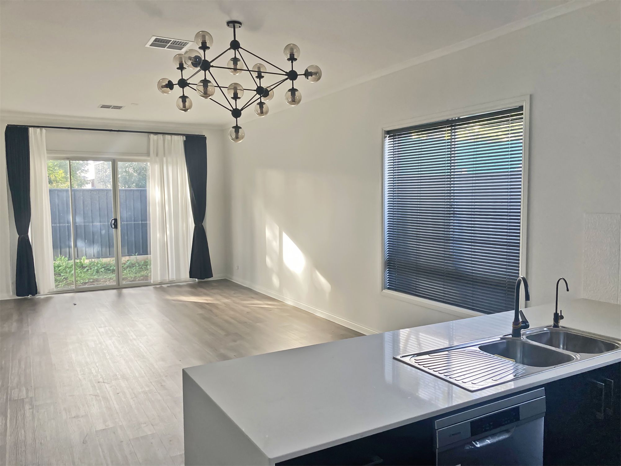 57 Robert Avenue, Clearview