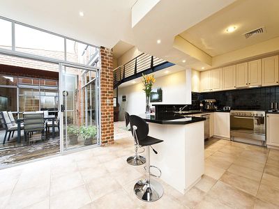 42 Mere View Way, Subiaco