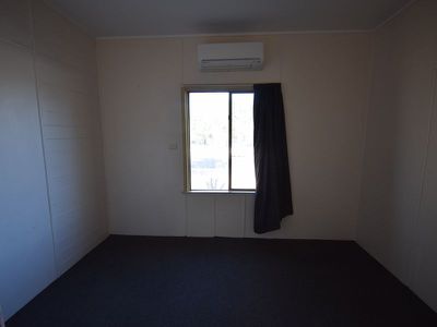 139 Wren Street, Longreach