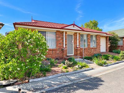 5 / 28 LAGOON STREET, Goulburn