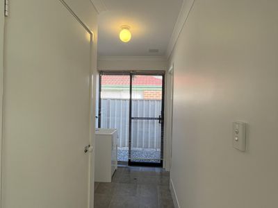 28 Watkins Loop, Tapping