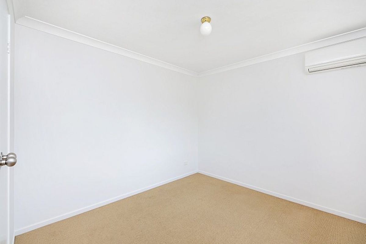 2 / 8 Russell Street, East Gosford