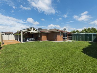 21 BEDOURIE STREET, Dunlop