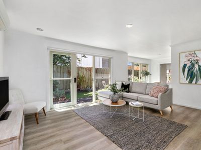 2 / 27 Frank Street, Newtown