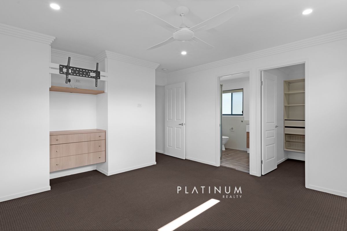 80 Olympus Drive, Robina