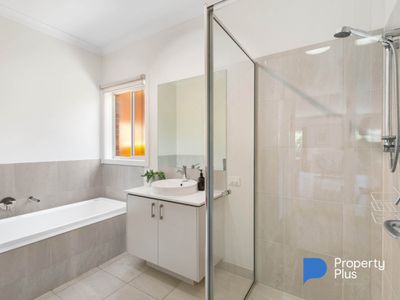 2B Warren Street, Harcourt