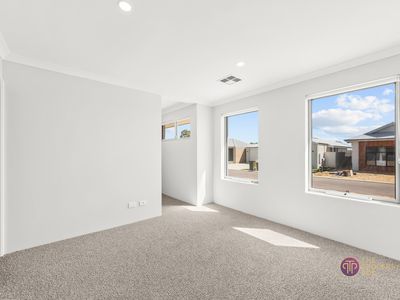 6 Ross Street, Byford