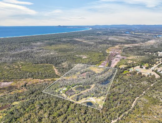 Unique Rural Holding with Existing Quarry Approval – Minutes to the Coast