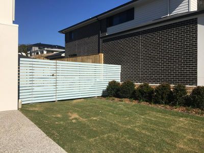 1 / 38 Gullwing Street, Upper Coomera