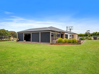 281 Princes Highway, Port Fairy