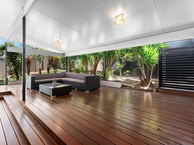 132 Seventeen Mile Rocks Road, Oxley