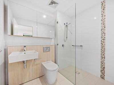 7 / 97 Caddies Boulevard, Rouse Hill