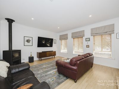 16 Ranleigh Way, Greenwood