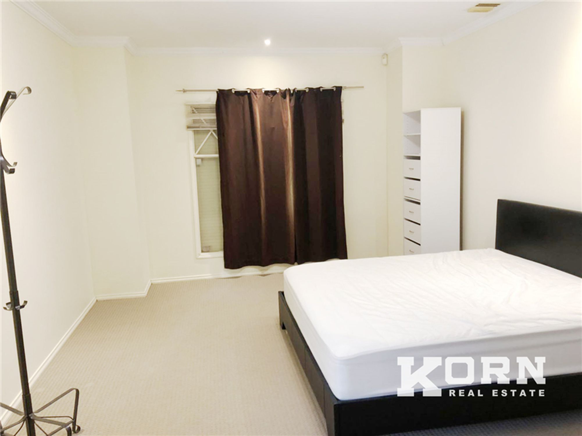 12 Northgate  Parade, Northgate