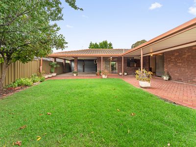 1077 Lower North East Road, Highbury