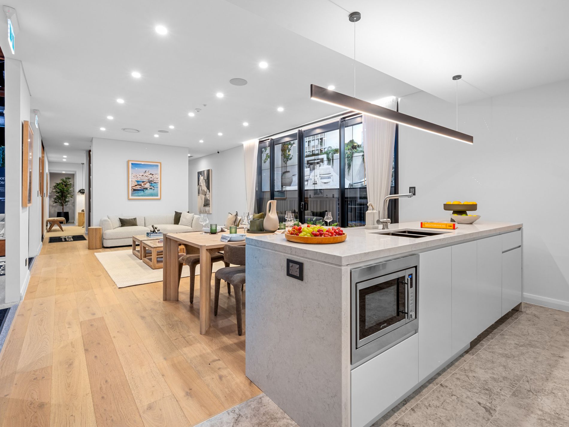 12 Rothschild Avenue, Rosebery