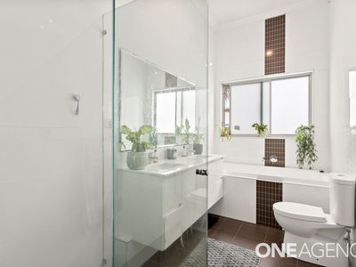 2 / 1 Backhouse Road, Lake Heights