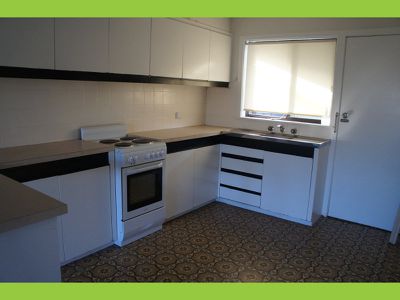 4 / 17 Stawell Road, Horsham