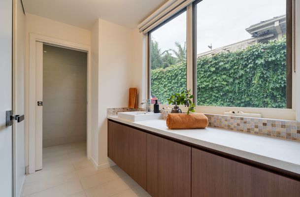 2 / 158 Spencer Street, Essendon