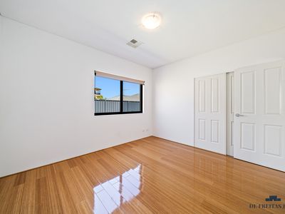 10 Tindal Avenue, Yangebup