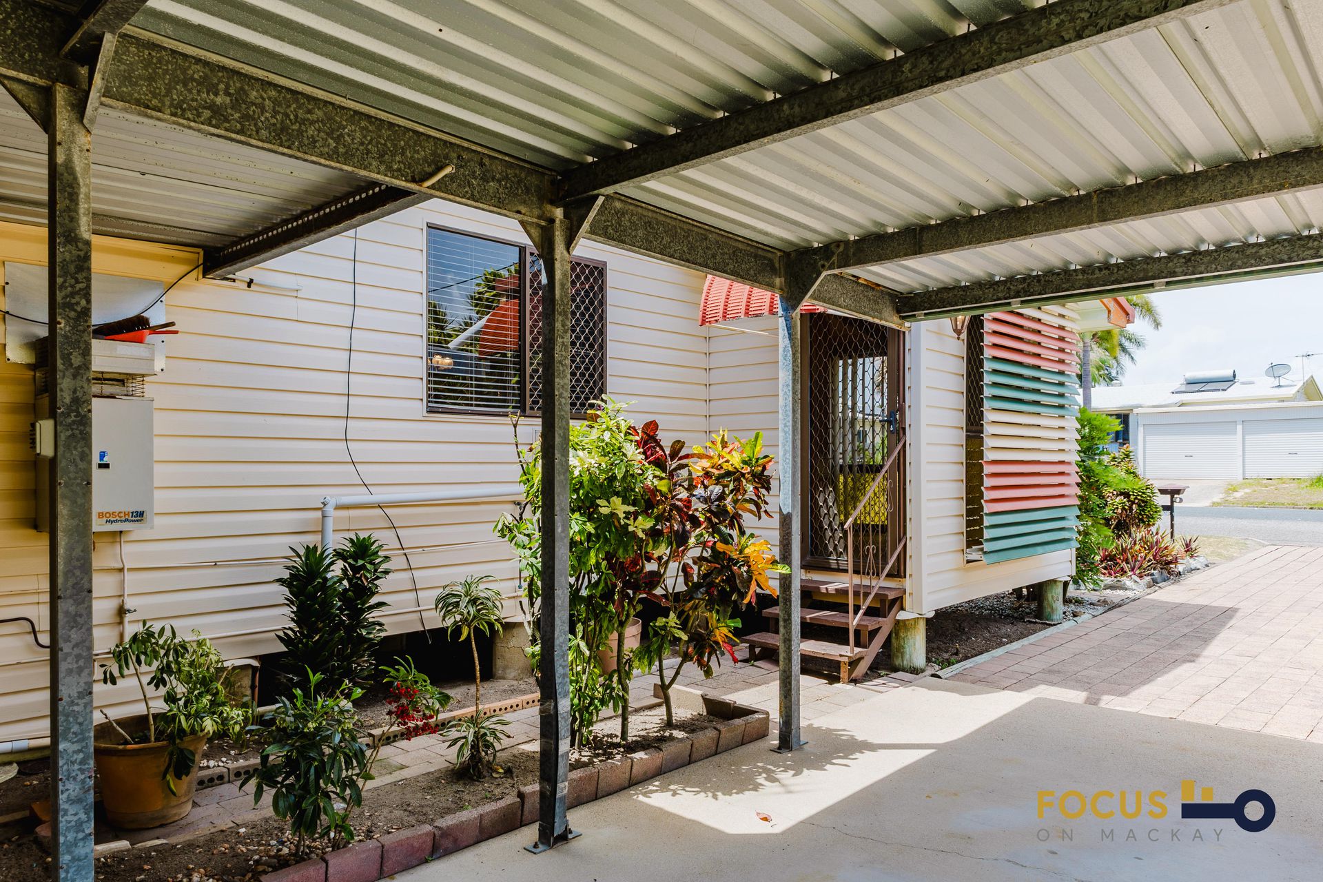 House / 14 Lynch Street, East Mackay