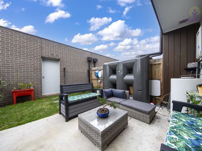 24 Chive Walk, Tarneit