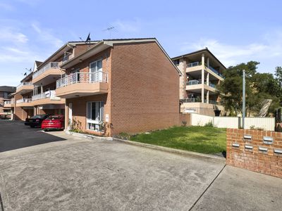 2 / 12 Hargrave Road, Auburn