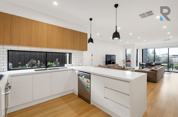 17 Jonathan Street, Greenvale