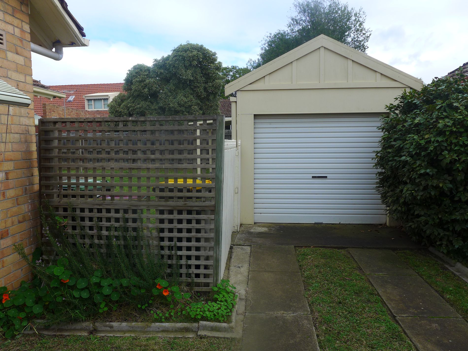 8 Garlick Avenue, Newtown