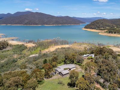 15 Goughs Point Way, Mountain Bay
