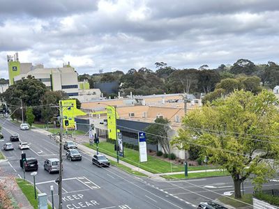 445 / 484 Elgar Road, Box Hill