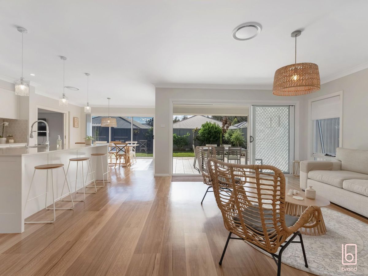 5 Jasper Avenue, Hamlyn Terrace