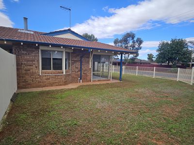 2A Kirwan Court, Hannans