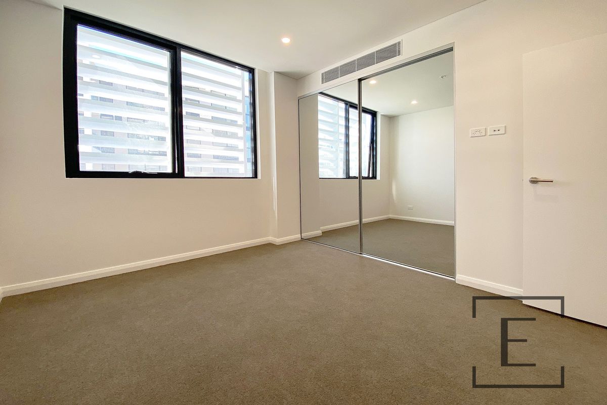 347 / 32 Civic Way, Rouse Hill