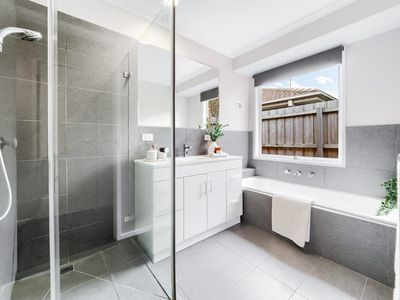 7 Filbert Ct, Cranbourne North