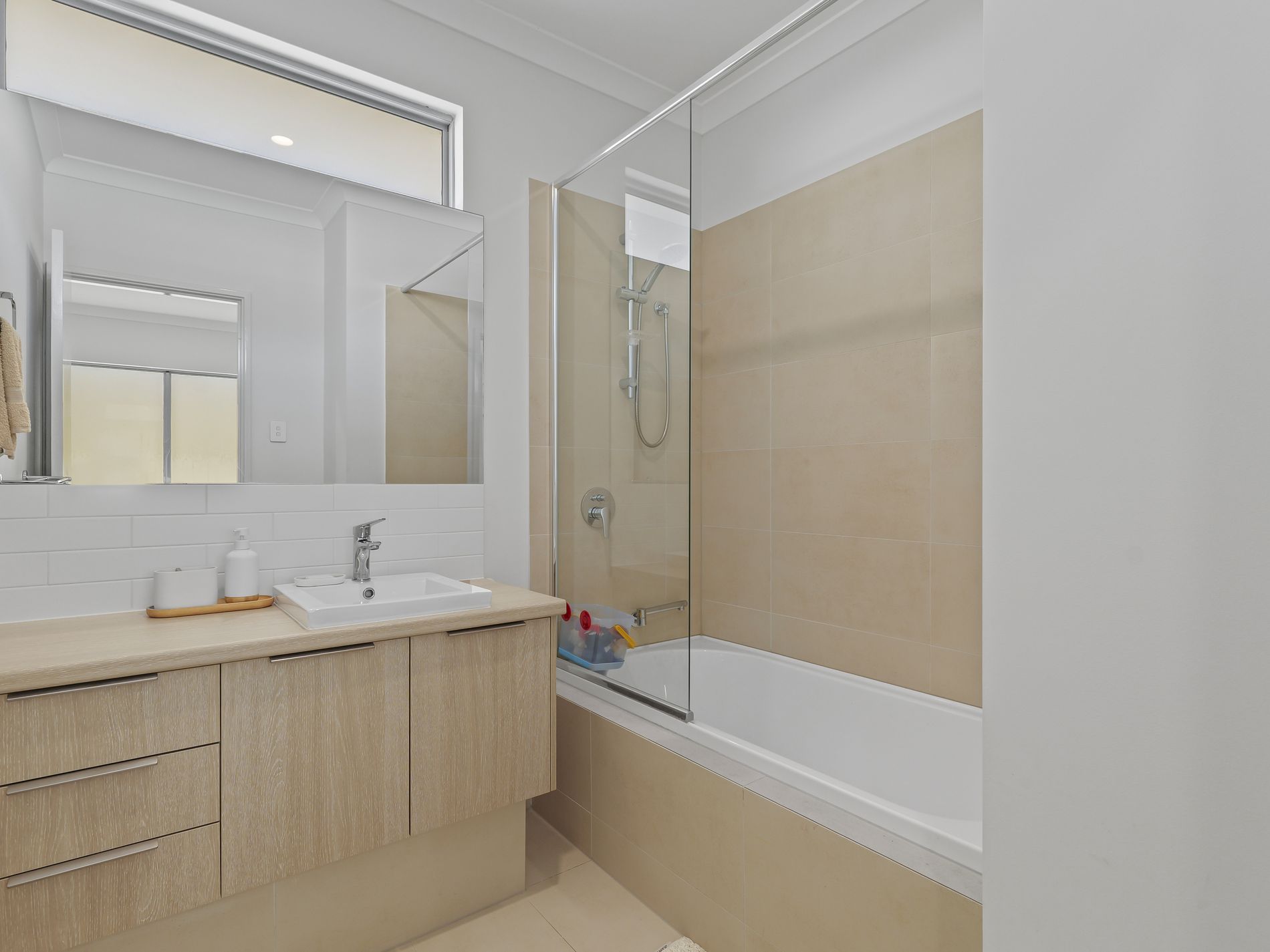 19 Nirvana Way, Willetton