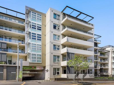 1A / 5 Bay Drive, Meadowbank