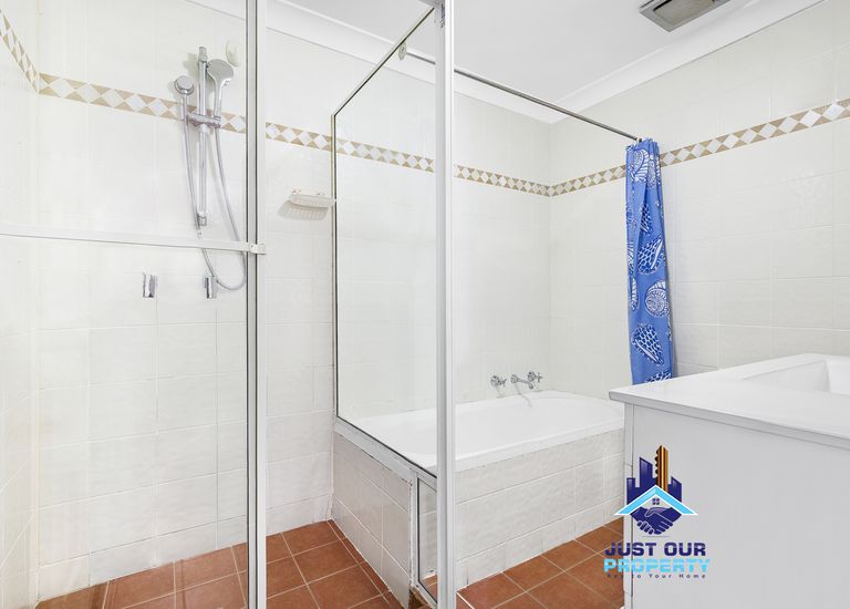 4 / 24-25 South Pde, Campsie