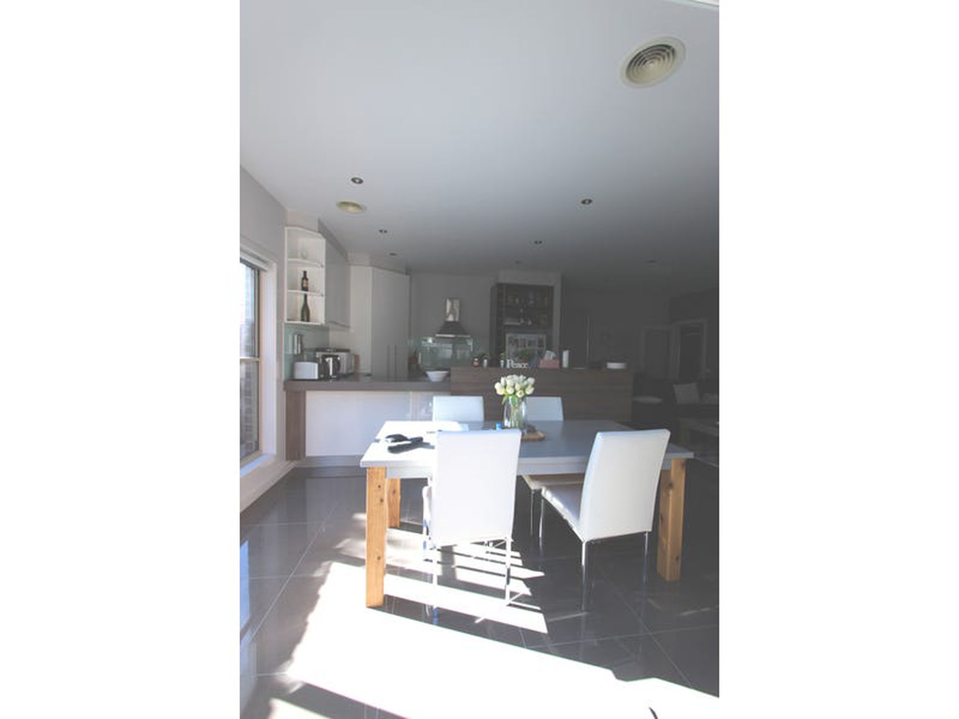 1 / 2 Narmbool Street, Manifold Heights